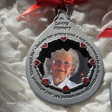 "In Loving Memory" Photo Frame Memorial Ornament Women Funeral Wake