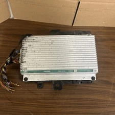 2003 - 2005 RANGE ROVER HARMAN/ KARDON AMP XQK500060