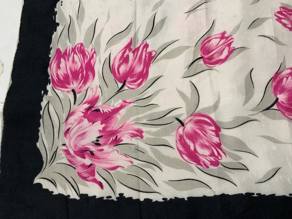 Amazing Unbranded Pink Flowers Gray Silk Print H.Rolled Vintage Scarf GC 34"/34" - Image 2 of 4
