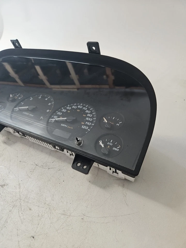Cuadro de instrumentos velocímetro Jeep Grand Cherokee 02-04 223.351 millas Foto 2 de 4