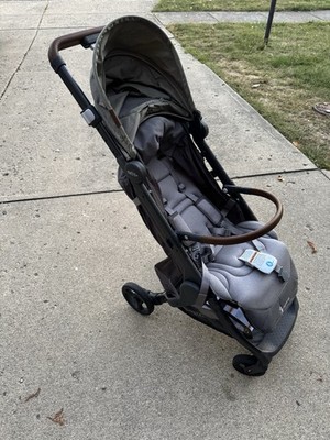 Ergobaby Metro+ Deluxe Compact Baby Lightweight Umbrella Stroller Empire State