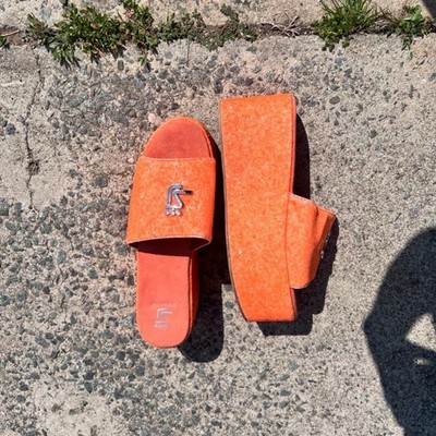 Shane Justin Platform Slides Sandals In Orange