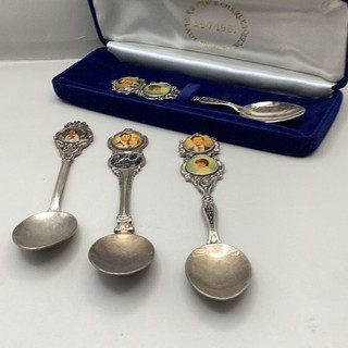 Vintage Commemorative Silver Plated British Royal Portrait Spoons TE#8638