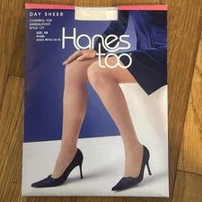 Hanes too Day Sheers Control Top Sandelfoot Style 137 Size AB Pearl USA NOS 2004