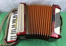 Fisarmonica Hohner Concerto III T 72 basso con in valigetta ottime condizioni (1455)