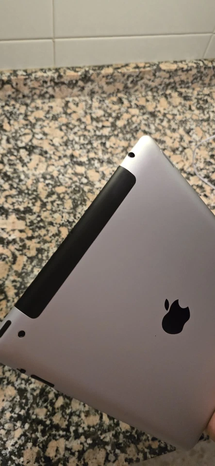 Apple I Pad 2 WiFi And  Cellular  - Imagen 4 de 4