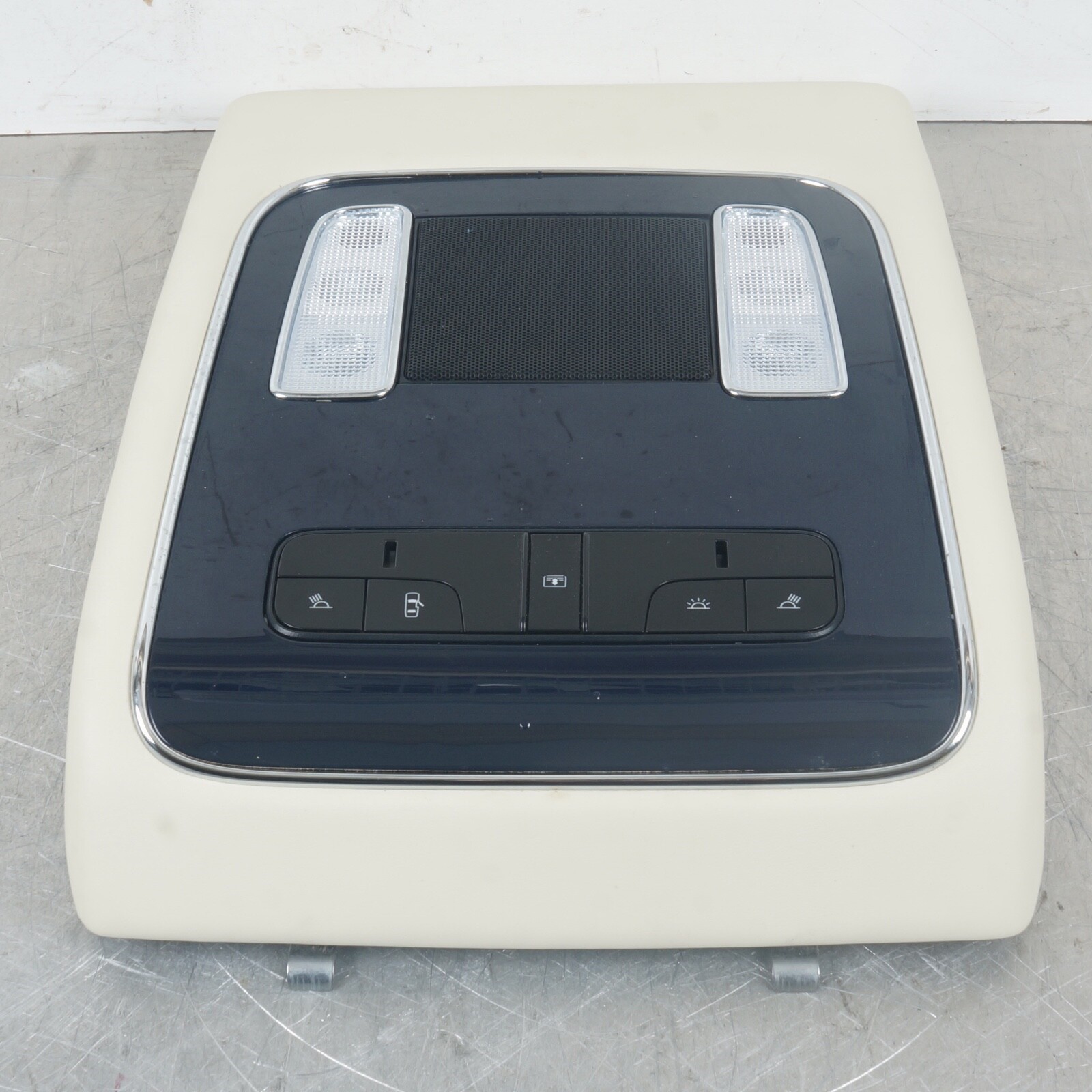 2010 - 2020 Bentley Mulsanne Rear Roof Dome Light Map Light Blue Color