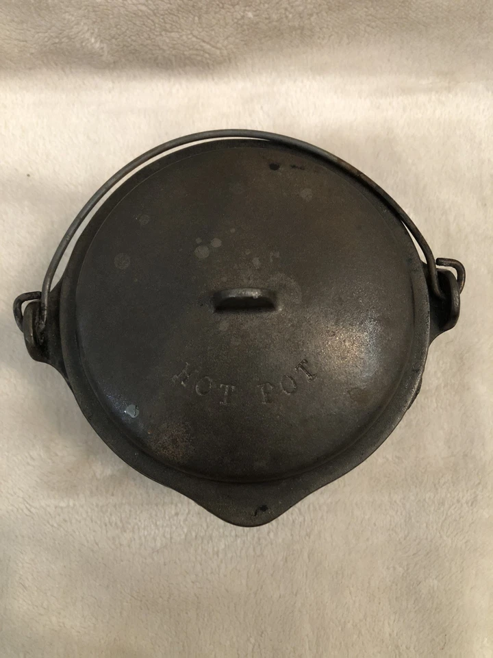 VINTAGE CAST IRON WAGNER WARE SIDNEY-O HOT POT 1363 SMALL SALESMAN SAMPLE - Image 2 of 4