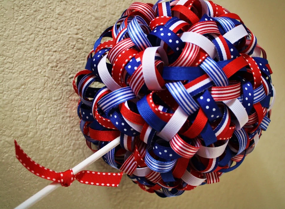 Cinta de grosgrain tejida a rayas patrióticas, Offray, lazos para el cabello rojo/blanco/azul 4 de julio Foto 4 de 4