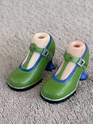 Bratz Doll Tokyo A Go Go Jade chaussures talons vert bleu - Photo 1 sur 3