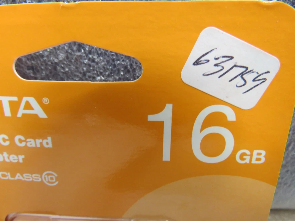 ADATA 16 GB MICROSDHC CARD WITH ADAPTER UHS-I 631759 - Image 3 of 3