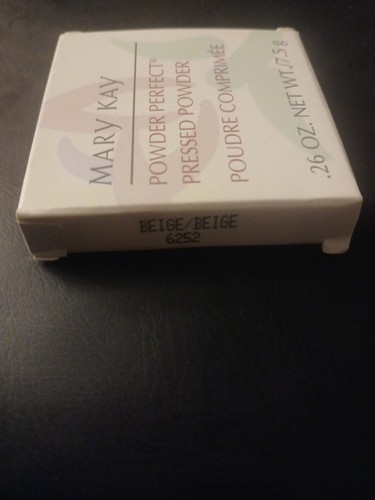 New Box Mary Kay Powder Perfect Pressed Powder D Shape Rare .26oz Free Ship 6252 - Picture 2 of 6