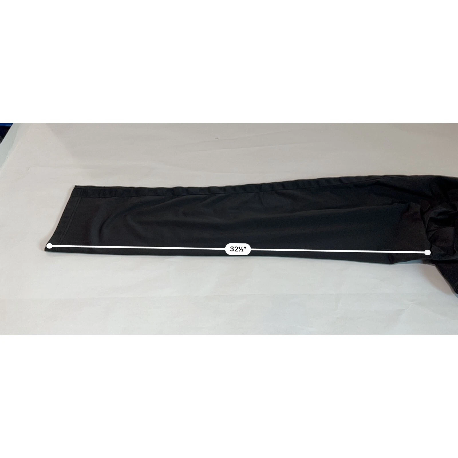 alo-yoga logo pants