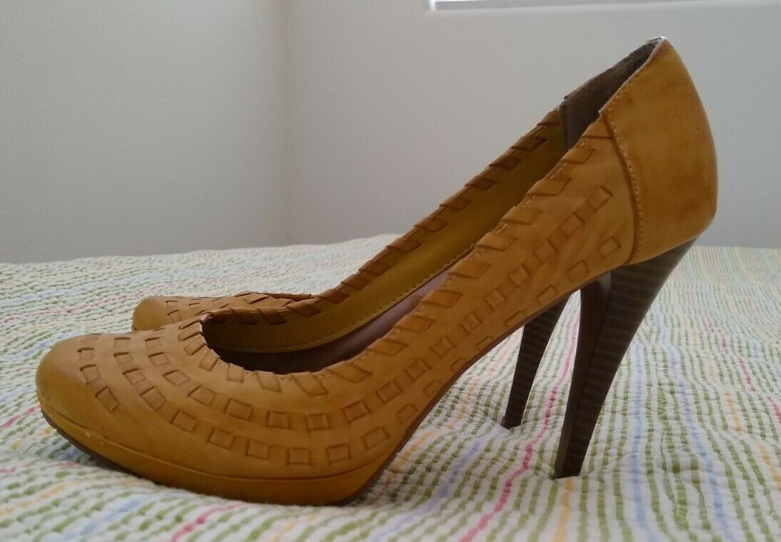 Andrew Geller Mustard Yellow 8M Heels Pumps Leather R… Gem