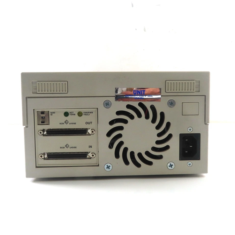 HP Surestore Ultrium 230 100/200GB LTO 1 LVD SCSI External Tape Drive - C7401A - Image 3 of 4
