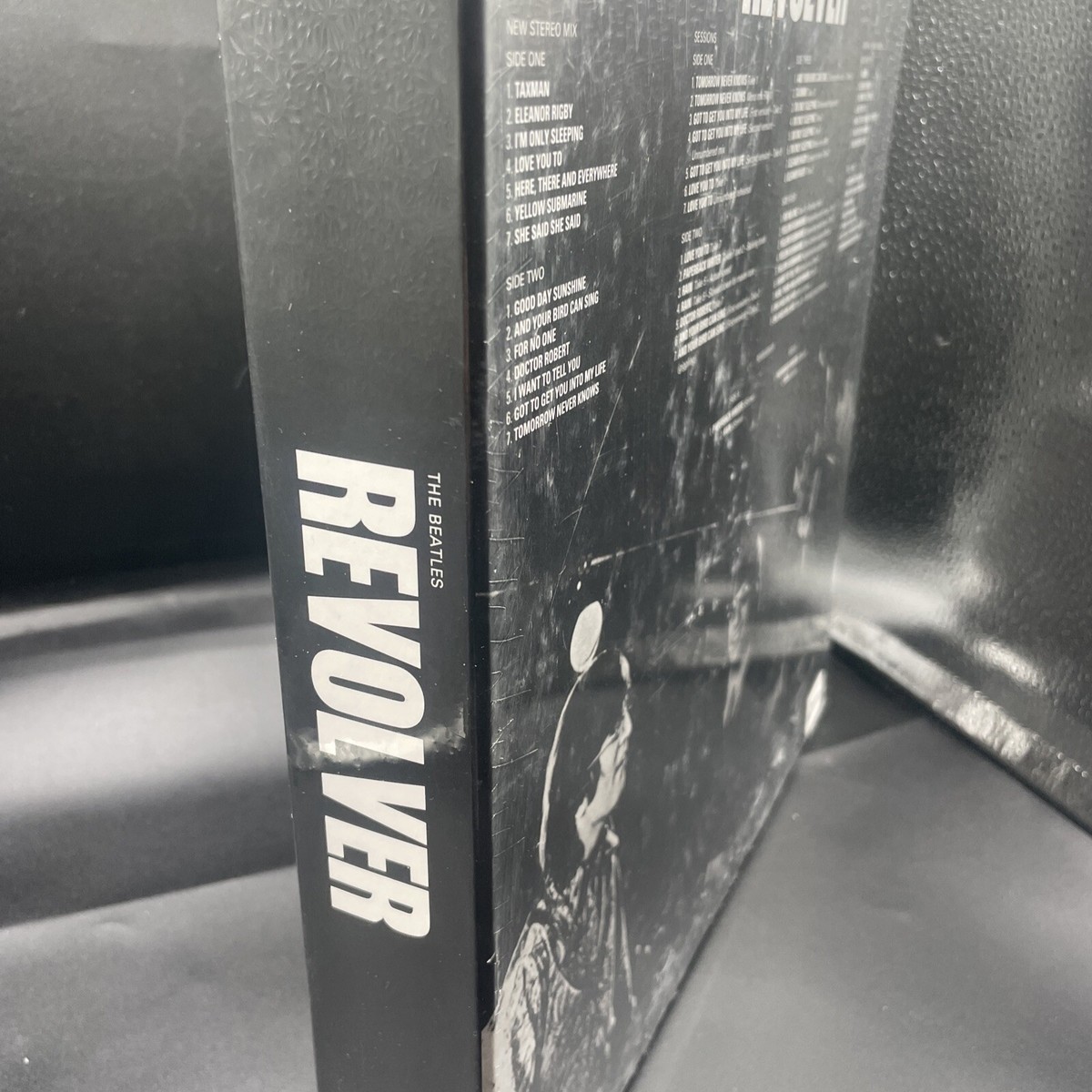 Sealed The Beatles Revolver Super Deluxe 4LP + 7