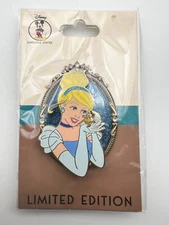 Disney Employment Center DEC Cinderella and Gus Mouse - Princess Pals Pin LE 200