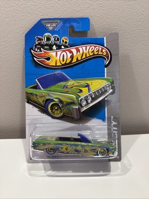 2013 Hot Wheels Treasure Hunt 64 Lincoln Continental Convertible HC22