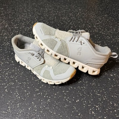 On Cloud 5  Running Sneakers Women s Size 10 Gray Terry Foam Comfort