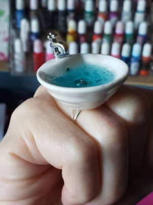 Unikat KERAMIK WASCHBECKEN RING Wasser MINIATUR Becken HANDARBEIT verstellbar GESCHENK VERPACKT