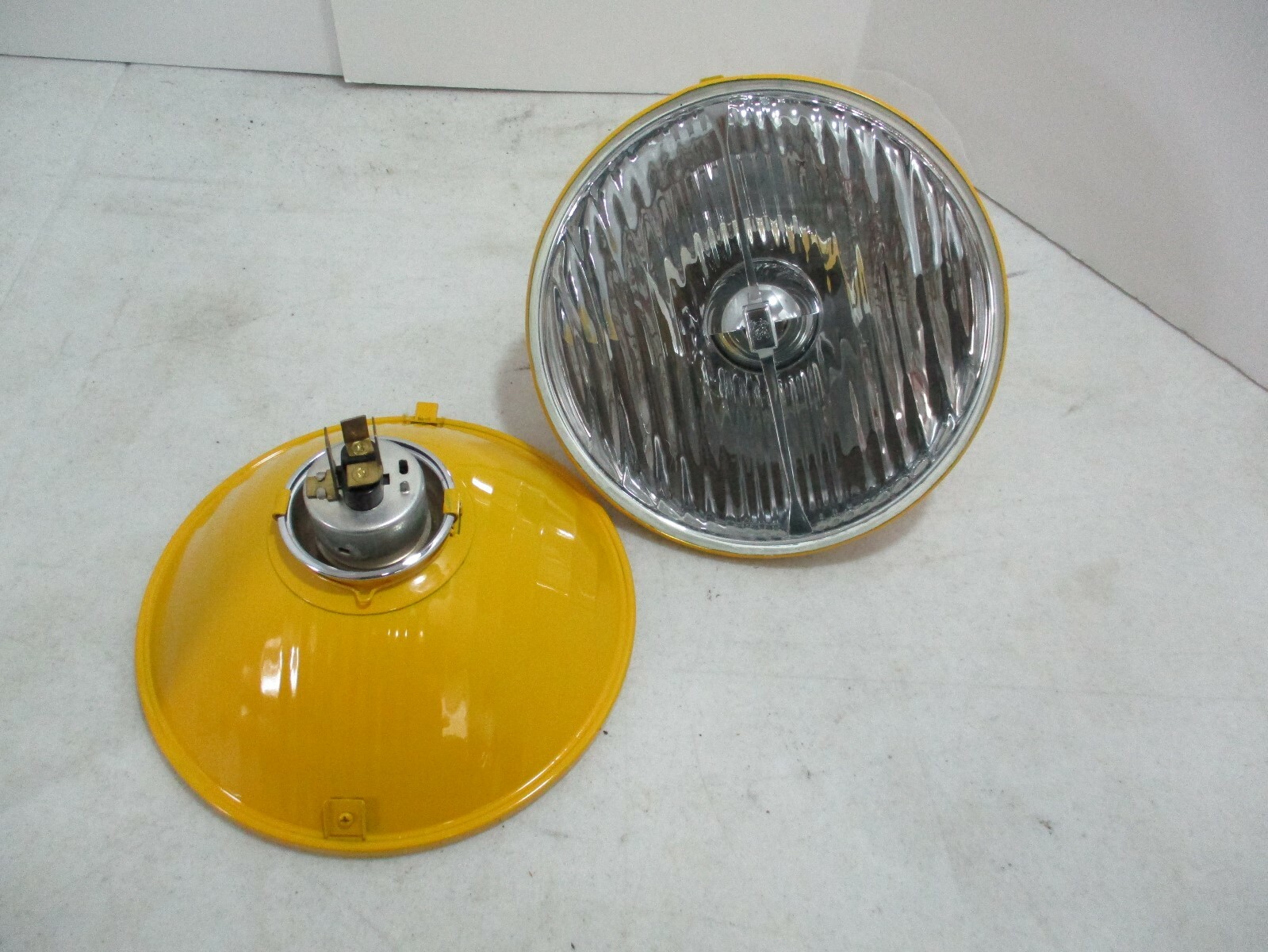 LUCAS 7 1/2"  headlights for Rolls-Royce Silver Wraith & Silver Dawn RF 770