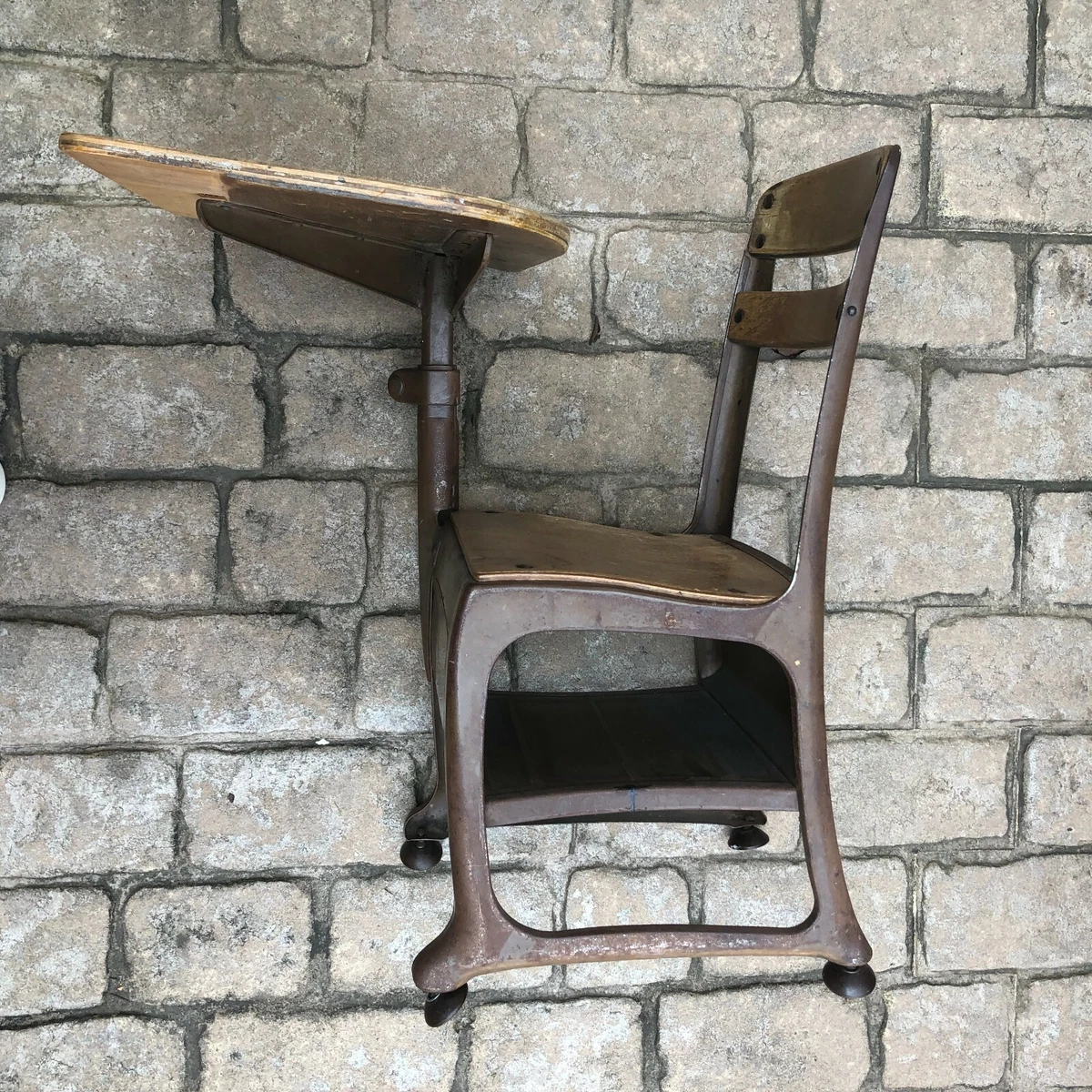 Small student desk and chair outlet