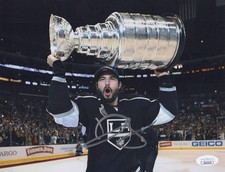 Drew Doughty Cards, Rookie Cards and Autographed Memorabilia Guide 55