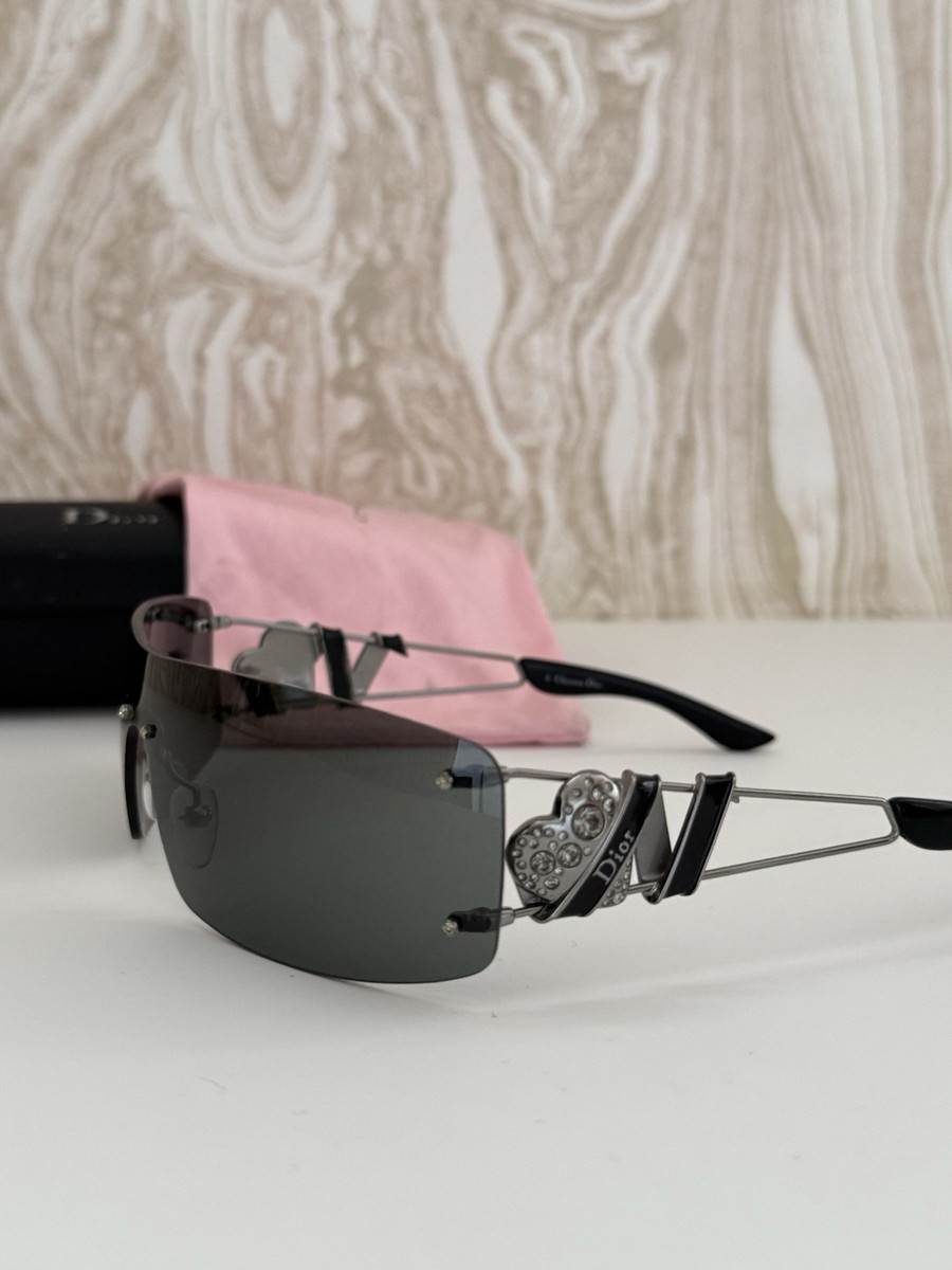 小物 Christian Dior sunglasses Heart y2k Dior Sunglasses, heart shaped logo, brown vintage | Depop