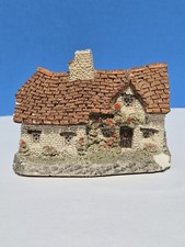 Collectible Sussex Cottage by David Winter 1982 Not boxed