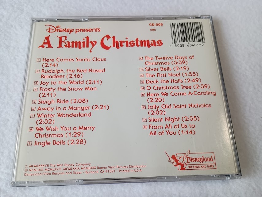 Disney Presents A Family Christmas Children's Holiday CD 18 Tracks