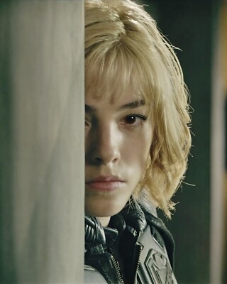 Olivia Thirlby-DREDD- ''Behind Cover'' Print Various Sizes