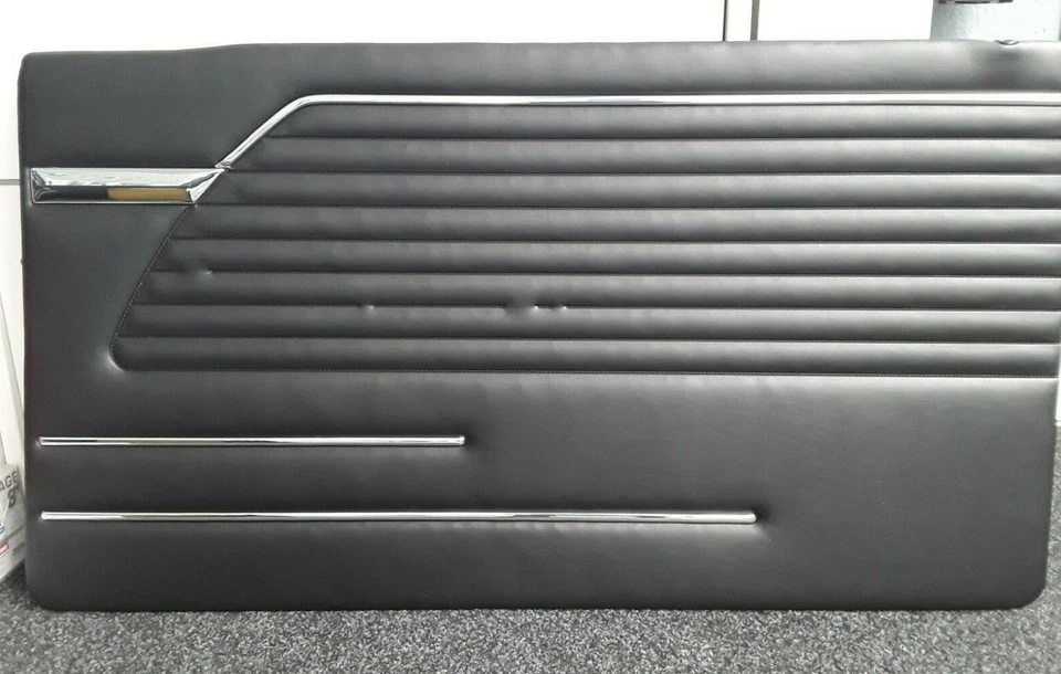 BMW e10 Genuine Door Panel Black Right/Left to 73 1600-2 1802 2002Ti Tii  - Image 2 of 4