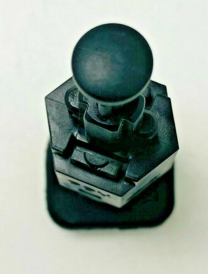 Interruptor de luz de freno OEM GM 90504499 Foto 3 de 4