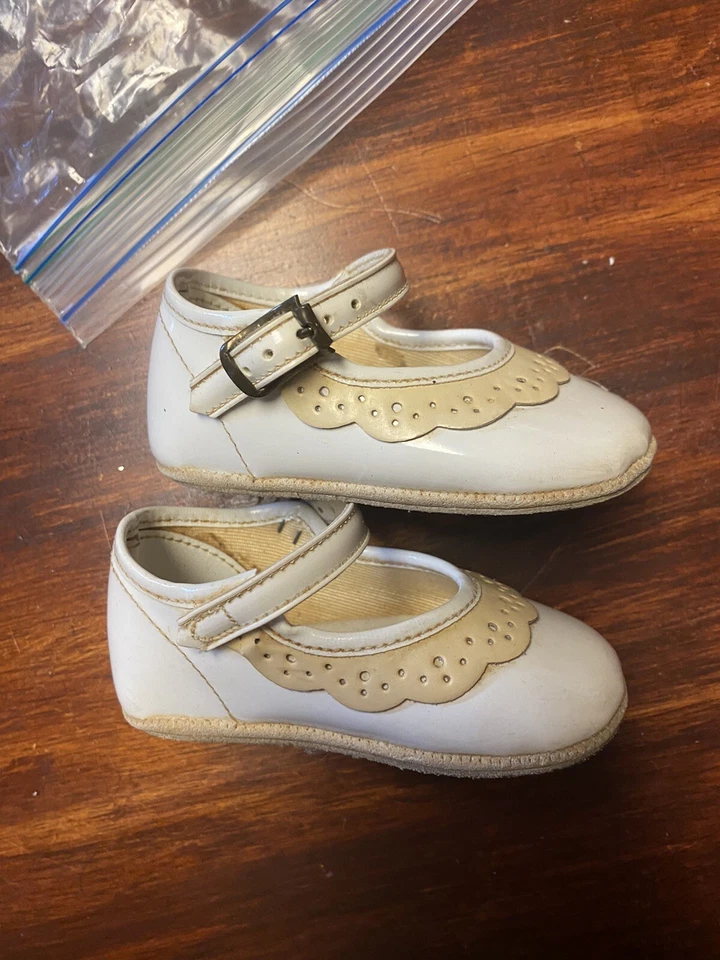 Винтажные девочки Baby олень Baby Girl обувь размер? Wite лакированная кожа Mary Jane - Изображение 4 из 4