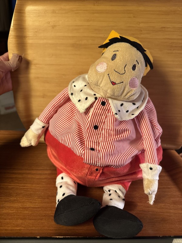 Ikea Gullgosse King of Hearts 16" Plush Stuffed Doll Hidden Heart Pocket Soft