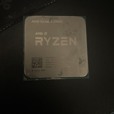 AMD Ryzen 3 3200G AM4 CPU Processor R3-3200G 3.6-4.0GHz 4-Core 4thr 65W Desktop