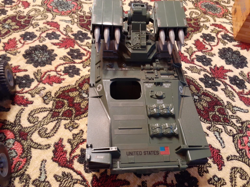 Vehículos Gi Joe 1983 Arah Wolverine vehículo y Cobra Stinger 1984 Foto 3 de 4