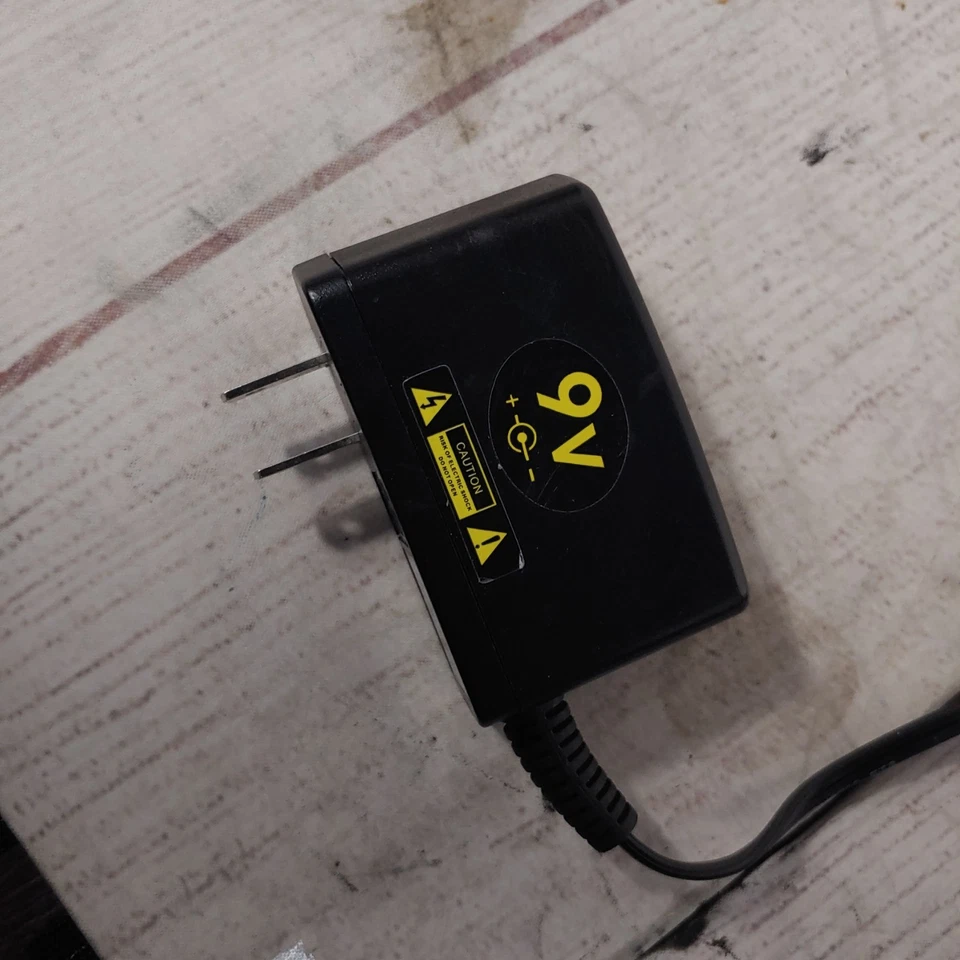 Adaptador de fuente de alimentación Visual Sound 1 SPOT - NW1-US 9V DC para pedales de guitarra PROBADO Foto 3 de 4