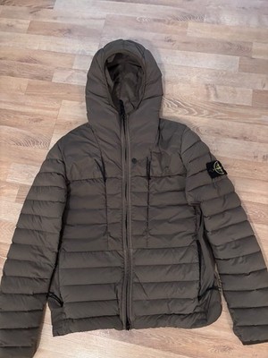Stone Island lightweight-Daunenjacke Grün Größe M Top Zustand inkl. Rechnung