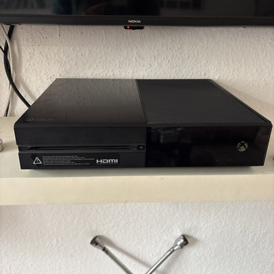 Xbox One mit Zubehör 