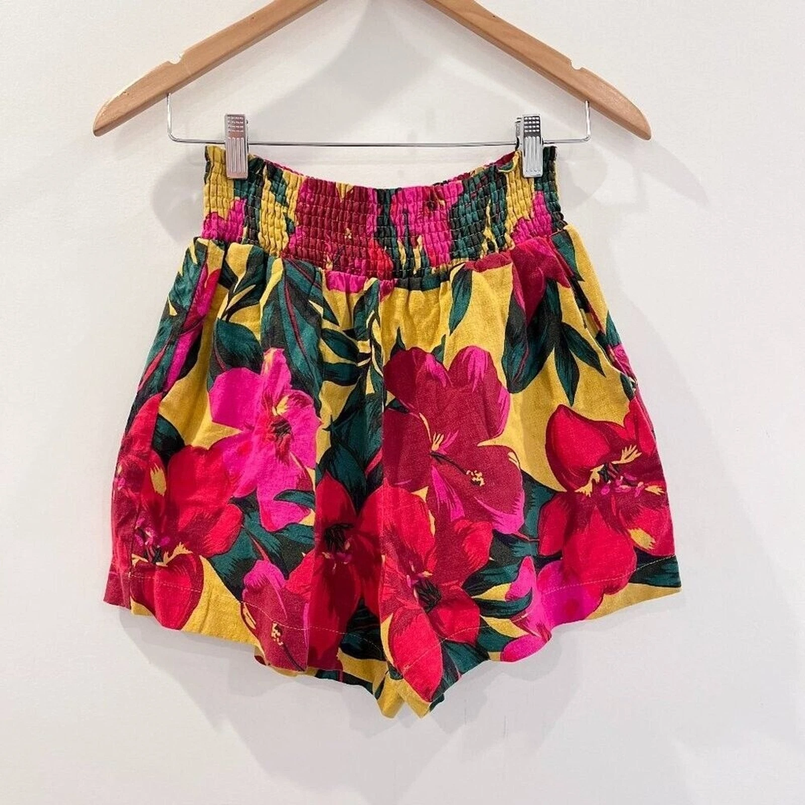 C&C California Linen Blend Shorts Size Medium Women's Floral Print Yellow