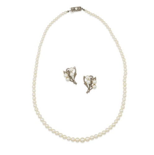 MIKIMOTO SILVER CULTURED PEARL EARCLIPS AND NECKLACE in Original Box - Picture 3 of 3
