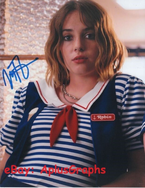 マヤ・ホーク直筆サイン入り2Lサイズ写真…ストレンジャー・シングス MAYA HAWKE Stranger Things' Robin - SIGNED | eBay