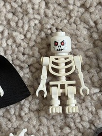 LEGO Castle Drawbridge Defense 7079 Incomplete W BOX Manual Gold Knight Cas415