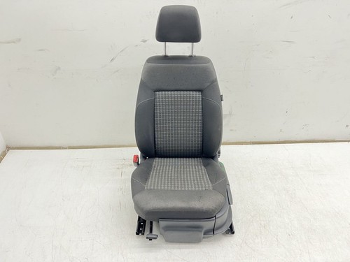 Volkswagen Polo V 6R 2015 Fahrersitz MMU23633