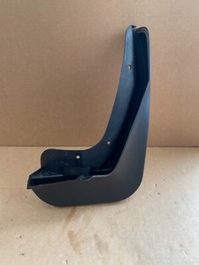 BMW F20 Spritzschutz Kotflügel 2211826