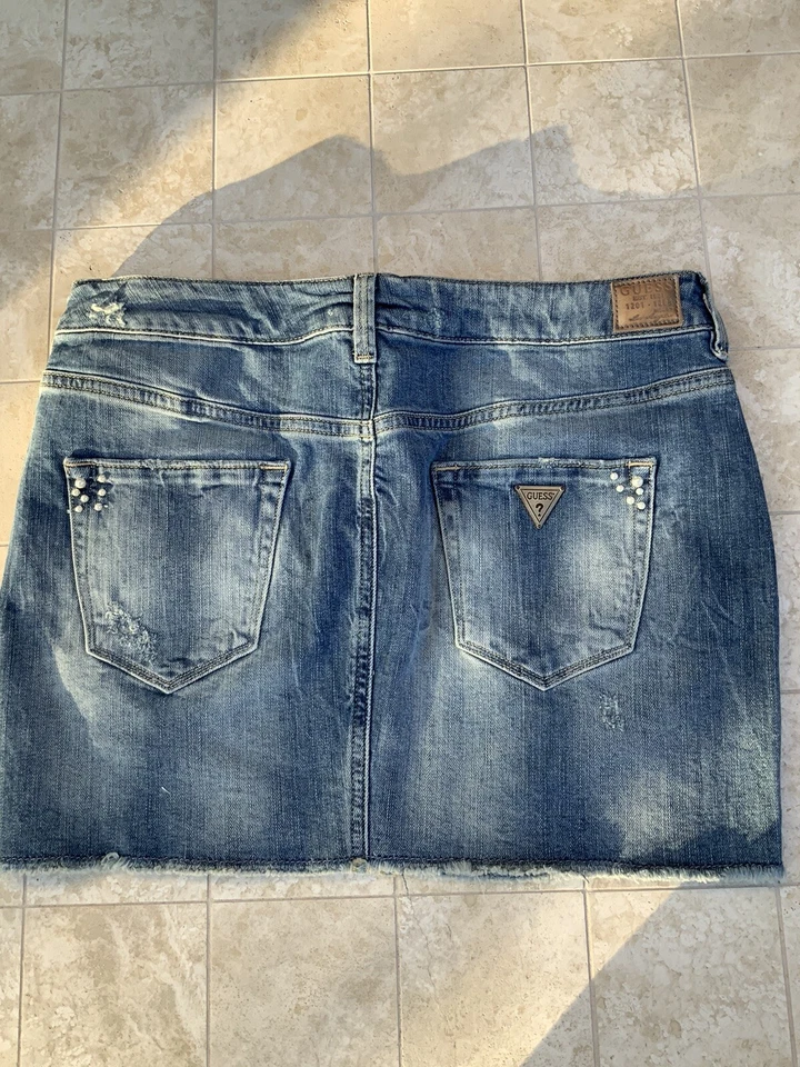 Guess Kurzer Rock Gr. 28 Neu - Bild 2 von 4