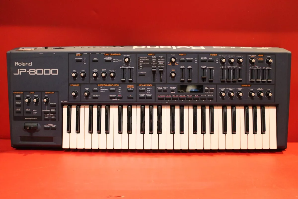 Roland JP-8000鍵盤楽器