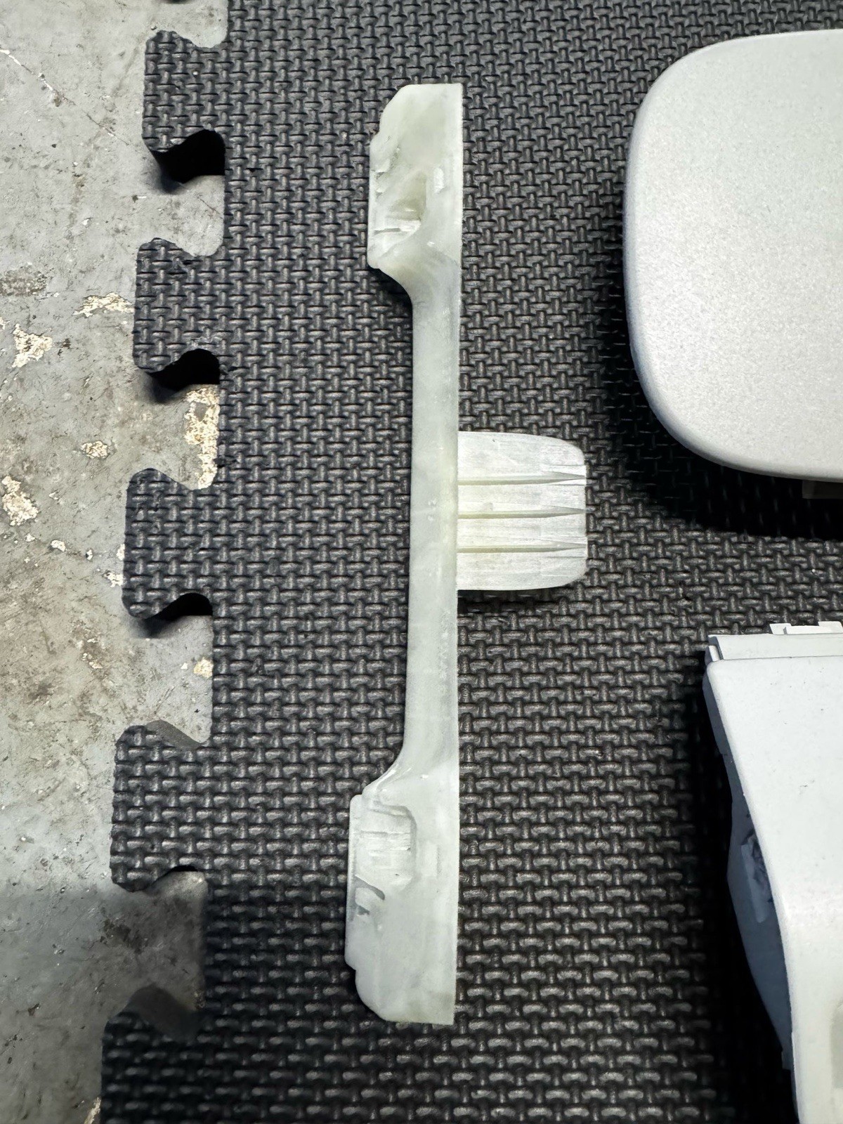 Picture 5 of 8