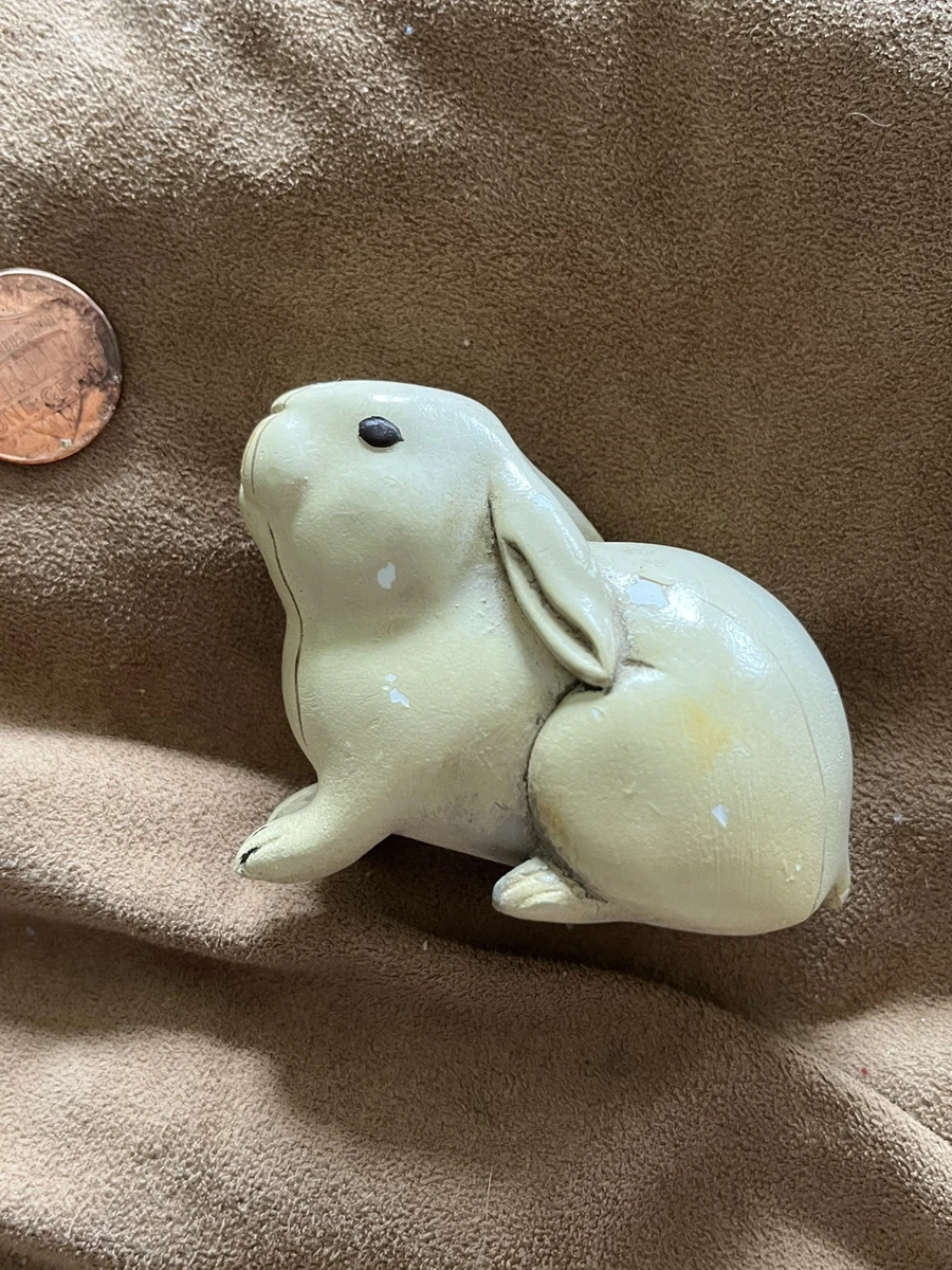 うさぎ 堤物 根付 木製 木彫 兎 Netsuke / アンティーク 木製 ふくらうさぎ 細密 彫刻 木彫り 毛掘り 兎 卯 かわいい 動物